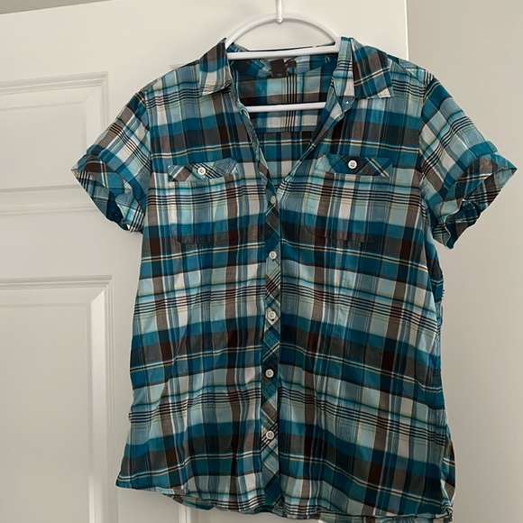 $5 EUC Eddie Bauer Flanel Print Short Sleeved Buttoned Top - Picture 1 of 6